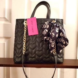 Betsey Johnson Black Hearts & Skull Purse BNWT VHTF